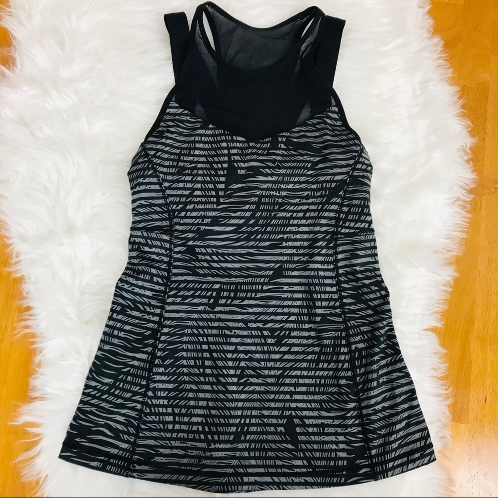 Lululemon Tank Top Built-in Bra Black Gray Sz 2